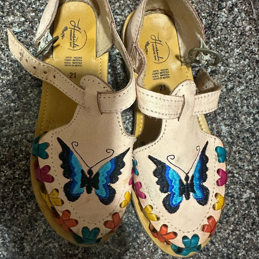 Huarache Kids Sandals with Butterfly Design - Multicolor